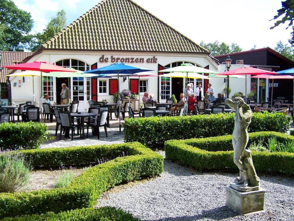 Vakantiepark De Bronzen Eik Sellingen Eksteriør bilde